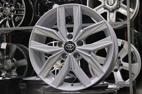 Диск Remain R151 (17 Rav 4) 17x7,0 5x114,3 ET39 60,1 сильвер